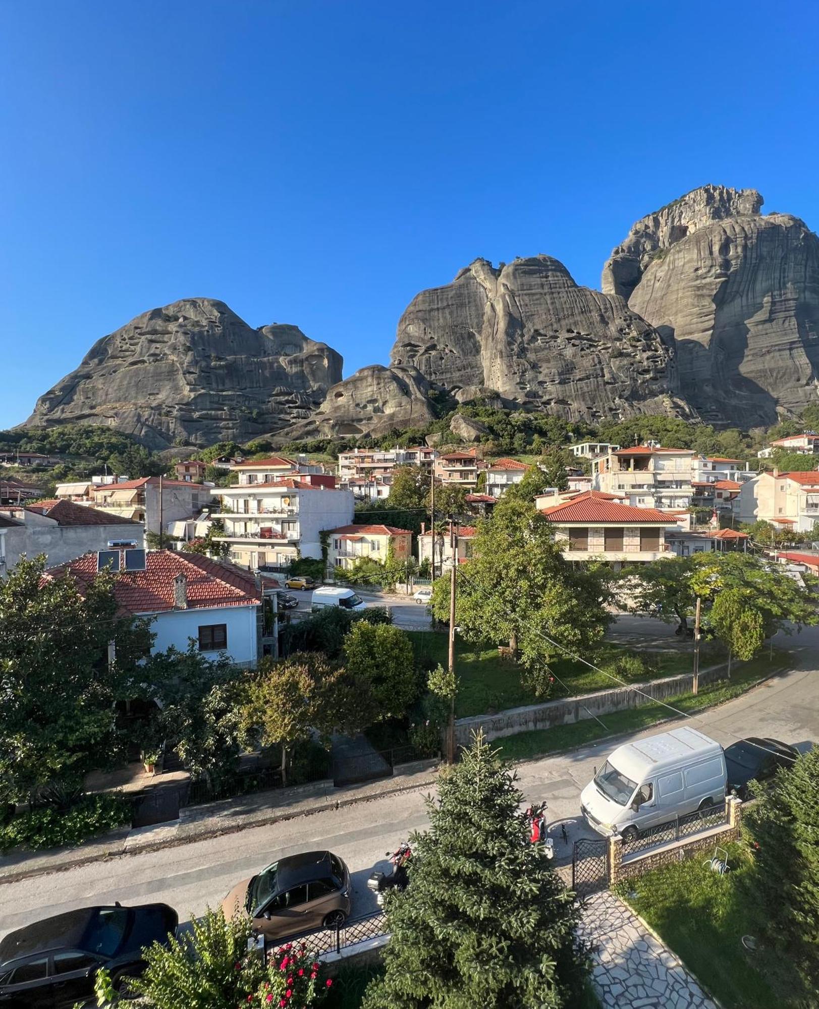 Grand View Suites Meteora Каламбака Екстер'єр фото
