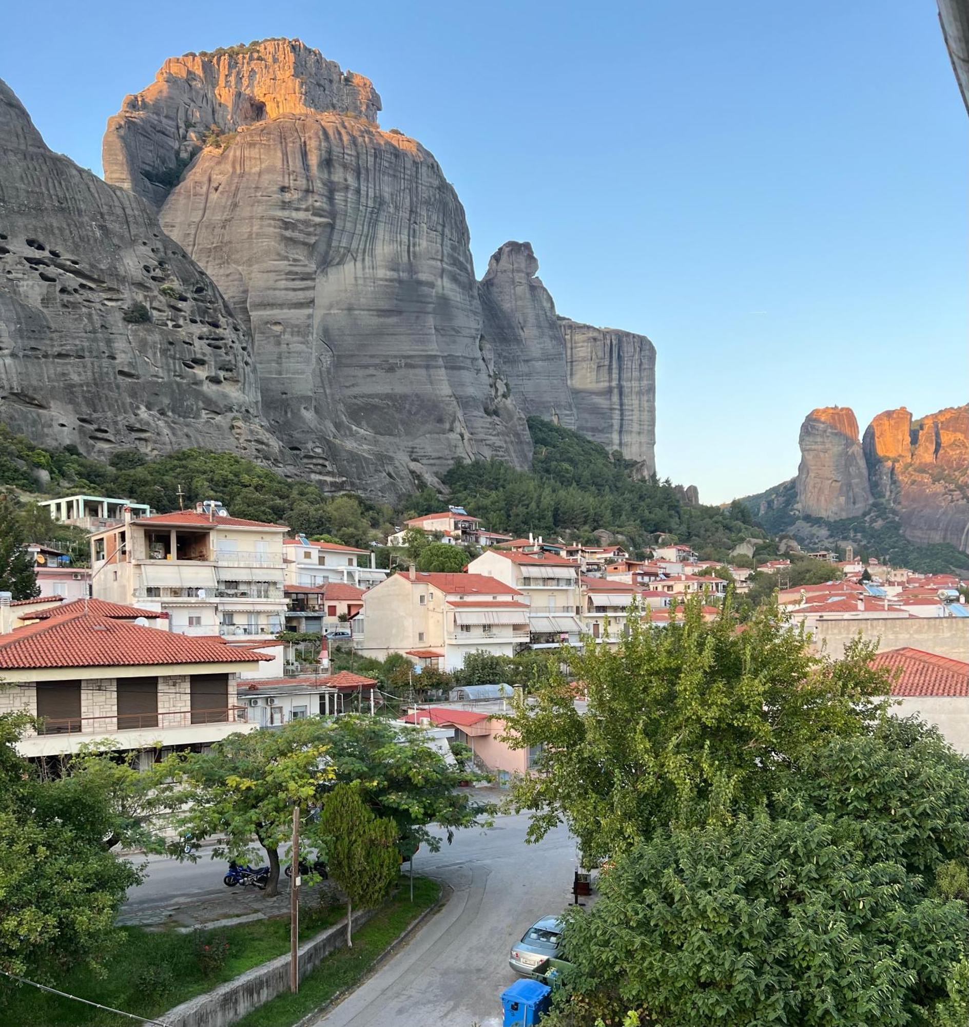 Grand View Suites Meteora Каламбака Екстер'єр фото
