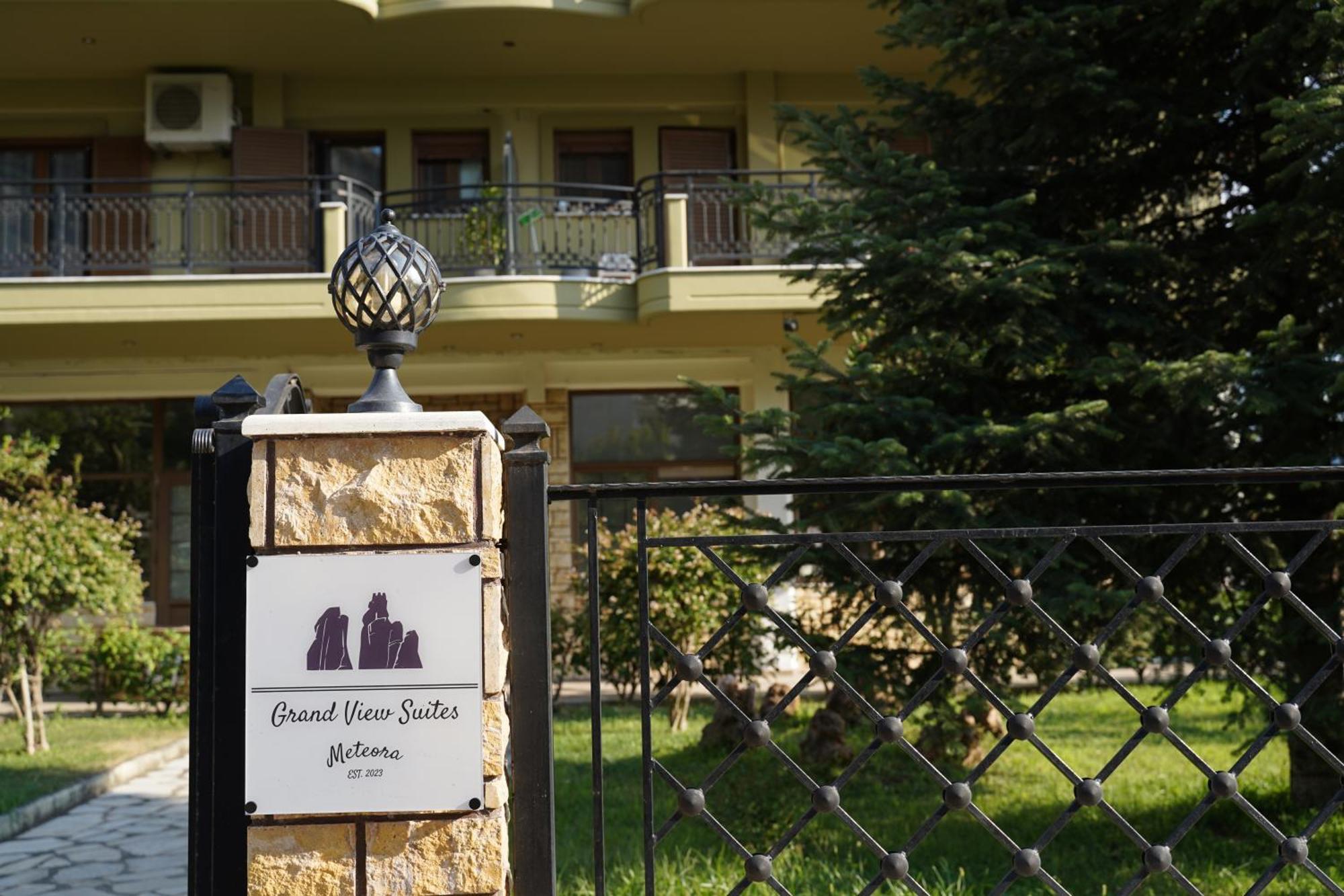Grand View Suites Meteora Каламбака Екстер'єр фото